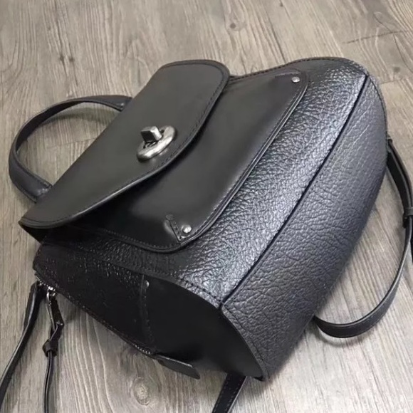 ⛔️SOLD⛔️Authentic COACH leather Nickel backpack - Picture 3 of 8